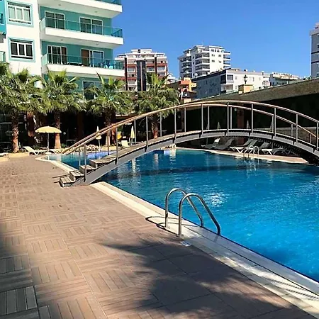 1+1 в районе махмутлар 4* Alanya