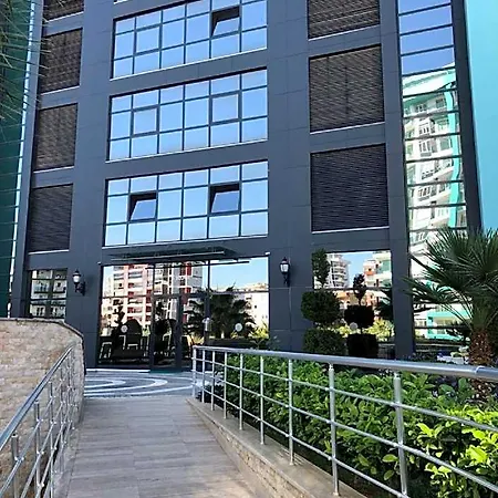 1+1 в районе махмутлар Hotel