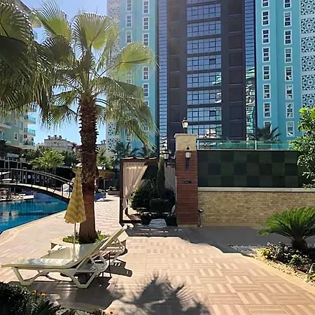 1+1 в районе махмутлар Hotel Alanya